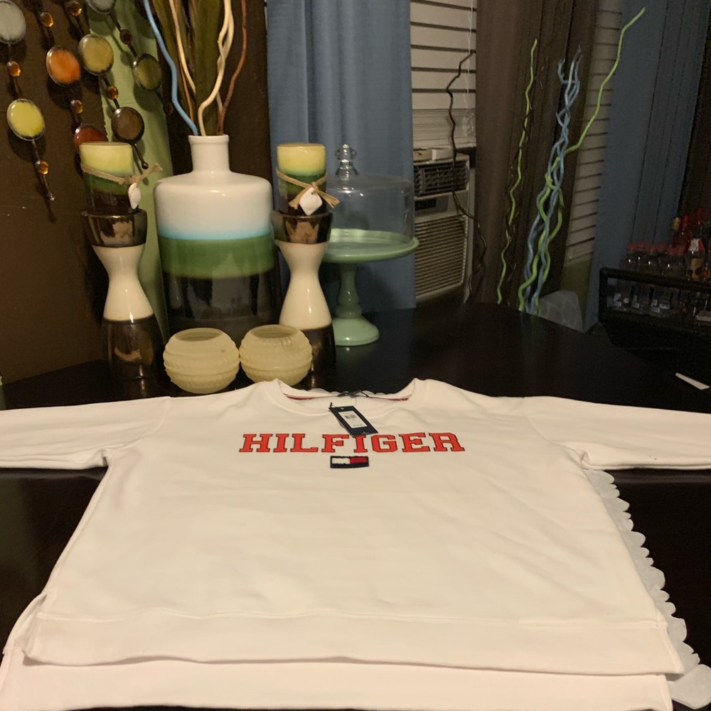 White Tommy Hilfiger Sweat Shirt